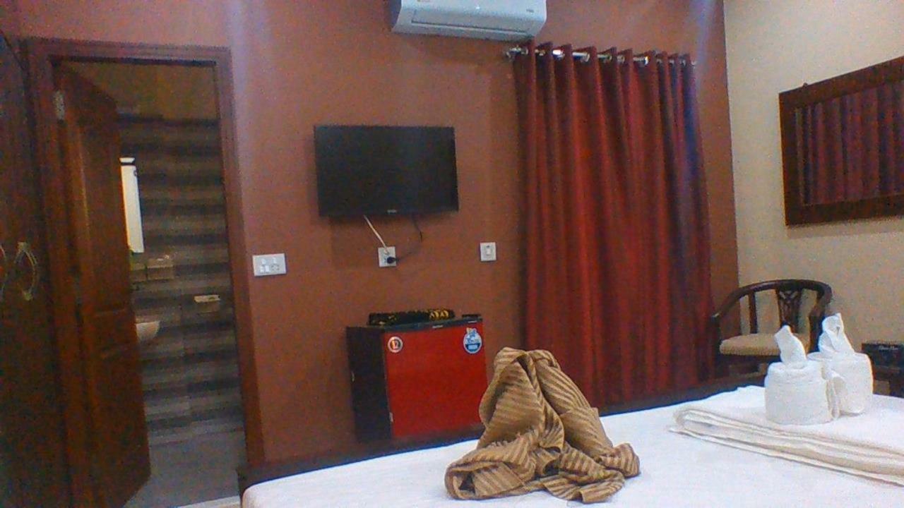 Red Roof Hotel Sahiwal 외부 사진