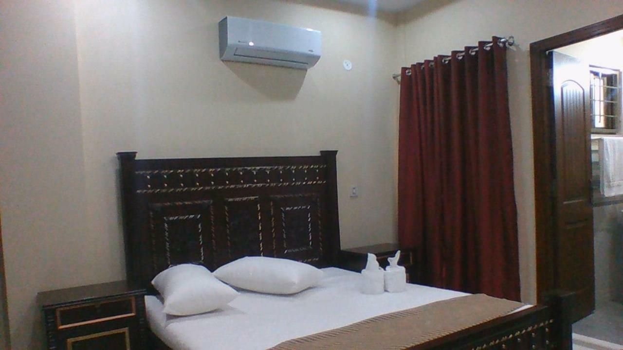 Red Roof Hotel Sahiwal 외부 사진