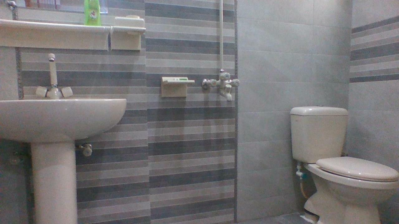 Red Roof Hotel Sahiwal 외부 사진